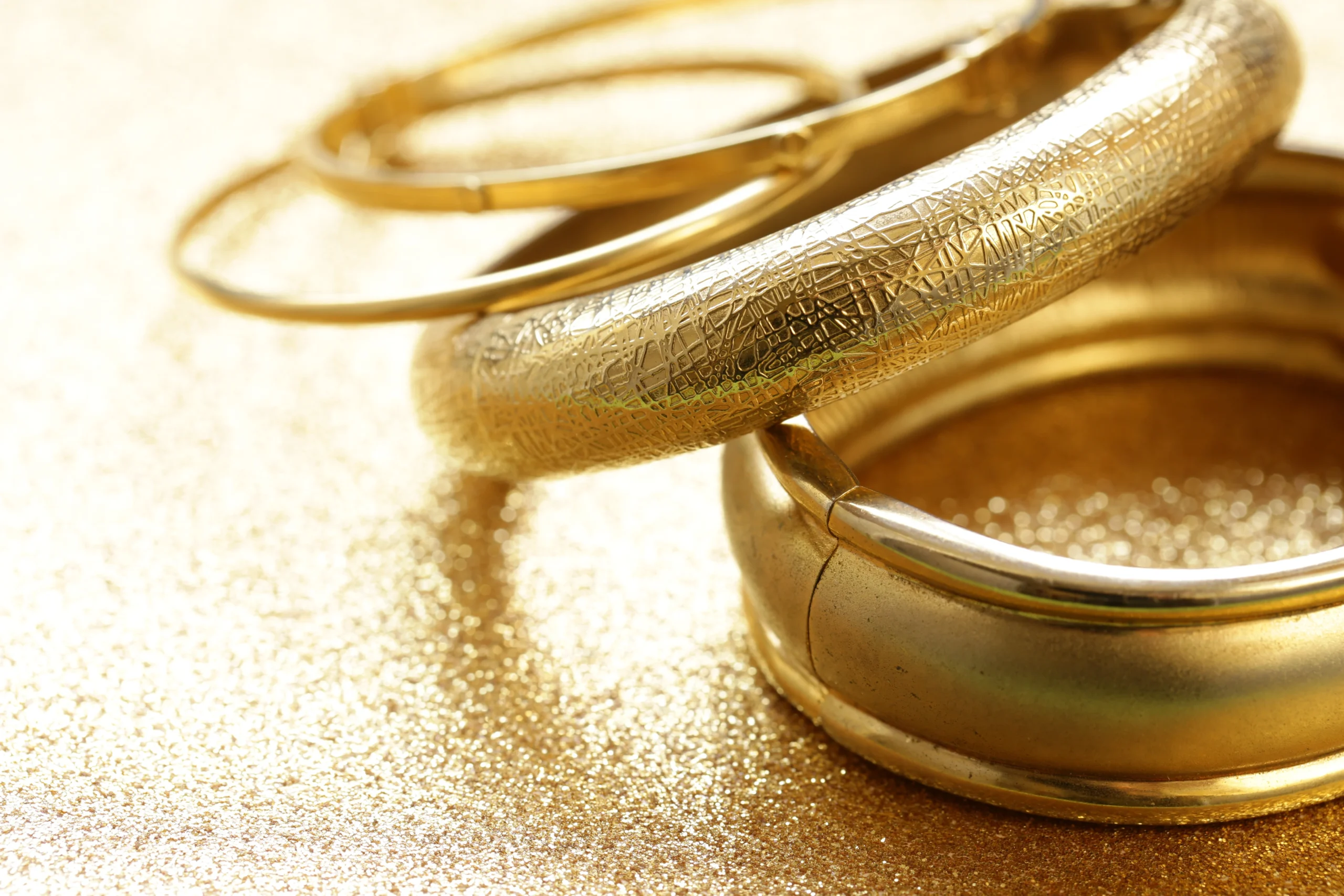 Gold Jewelry is a classic option for jewelry that combines beauty, heritage, and valuable precious metal that has held its worth over the years.